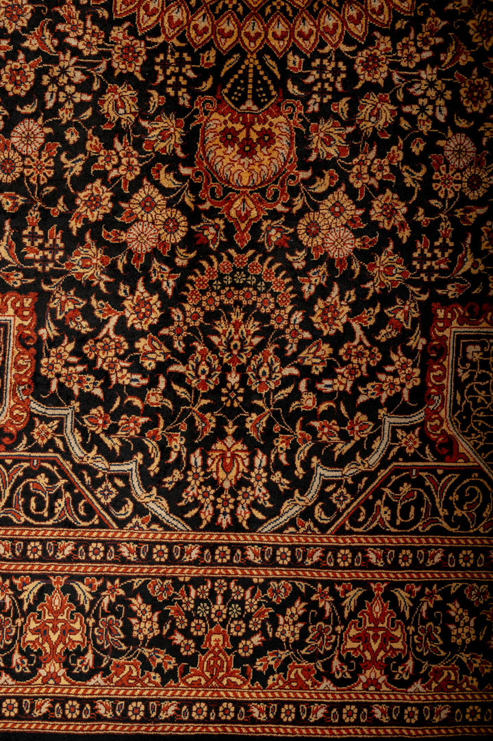 RIGA Qum Silk 151x98cm