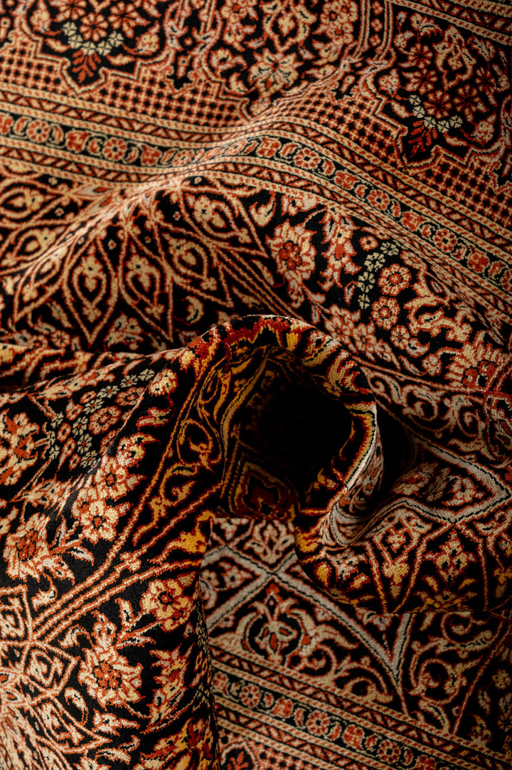 LAYA Signed Qum Silk 154x104cm