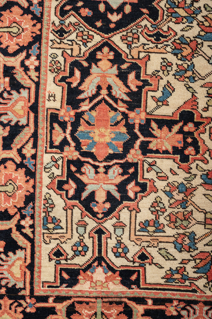 NYLA Antique Farahan 151x97cm