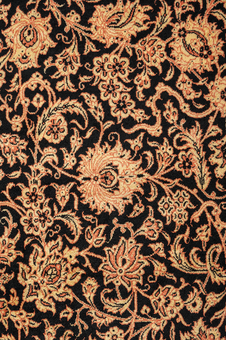 TRUELOVE Signed Qum Silk 234x160cm