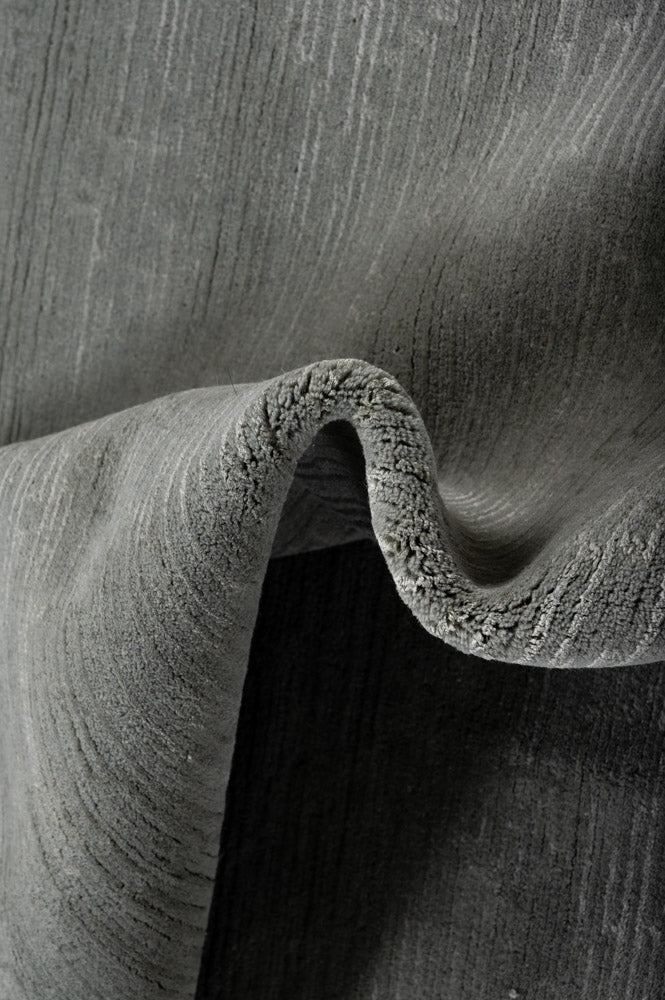 MAZE Textured Rug 310x245cm