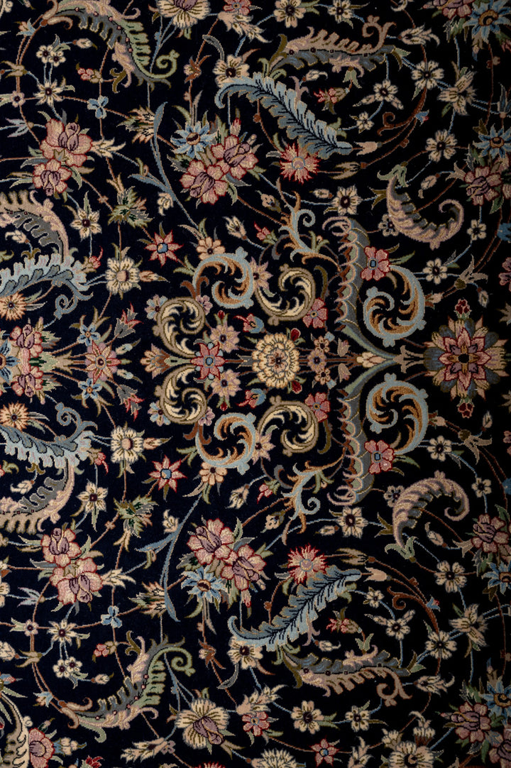 FAI Signed Isfahan 311x205cm