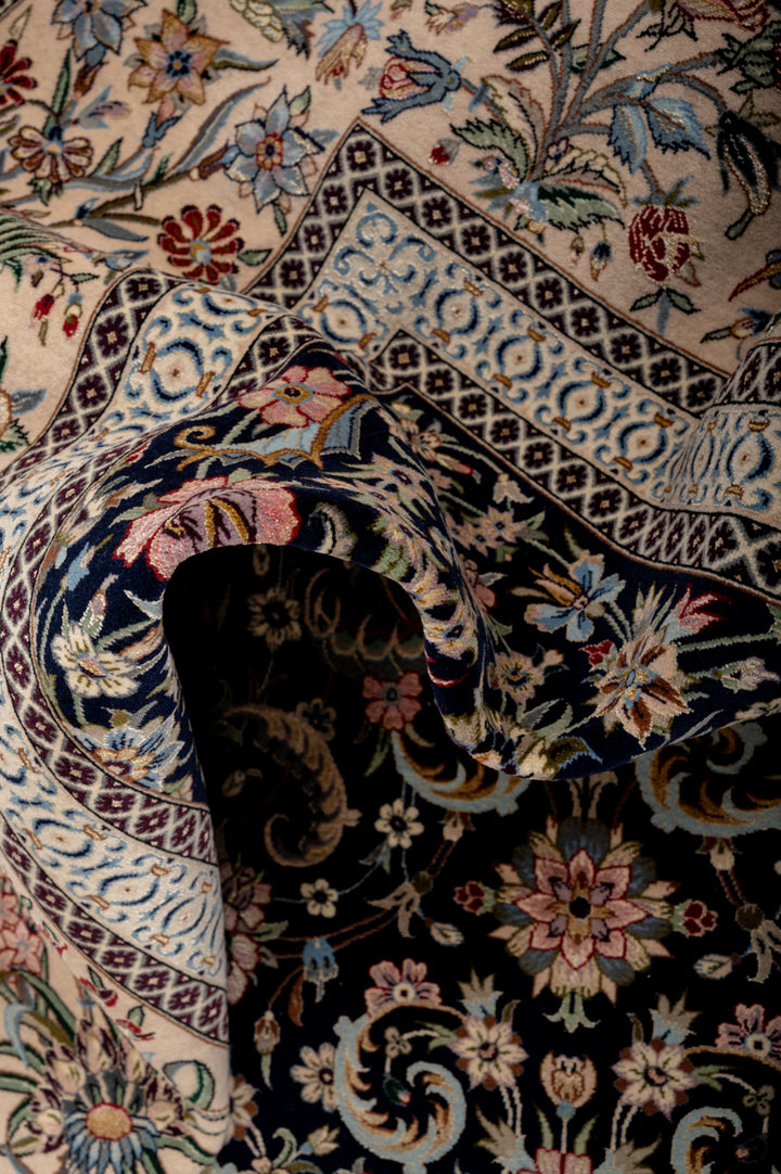 FAI Signed Isfahan 311x205cm