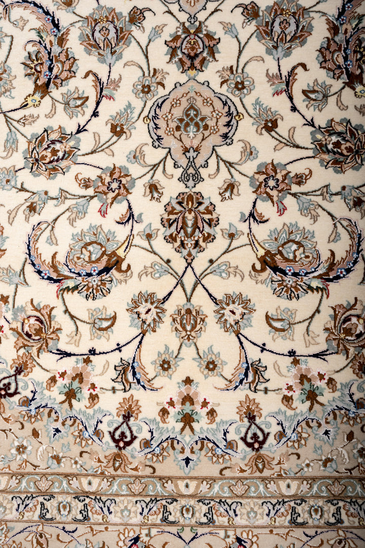 IRIS Signed Isfahan 305x202cm
