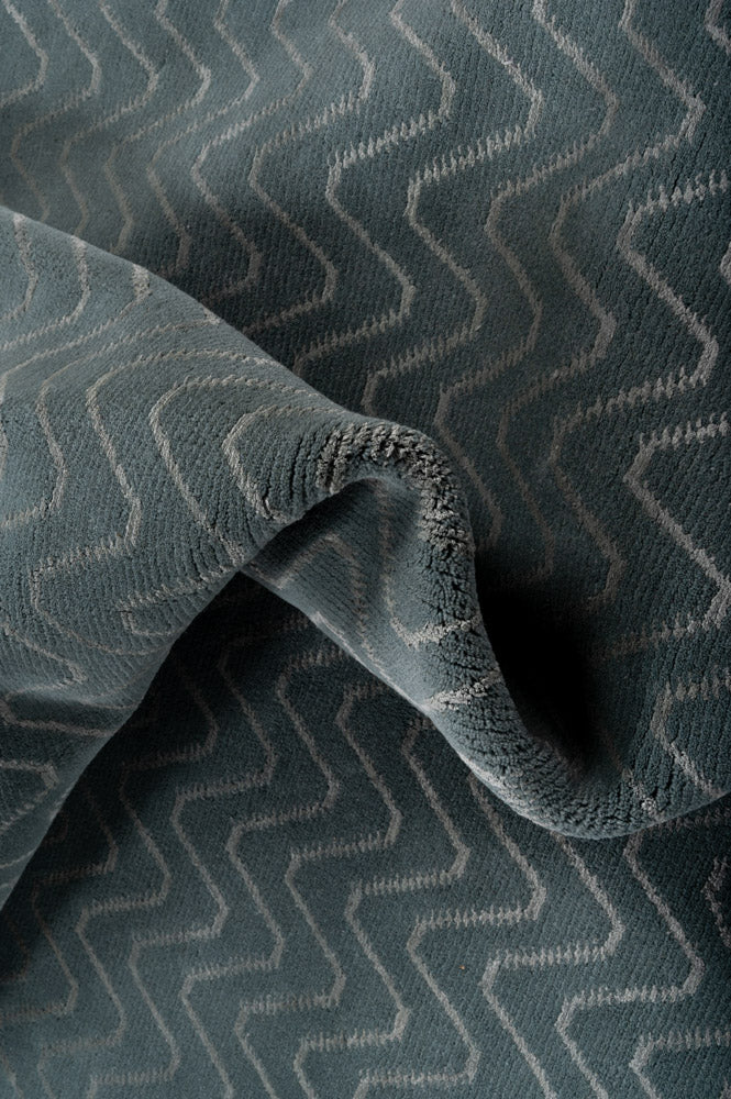 WAVE Textured Rug 370x275cm