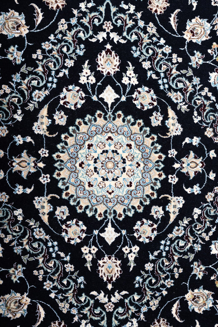 REMI Signed Nain 6La Runner 331x84cm