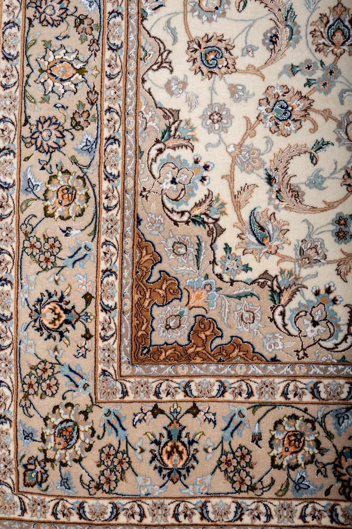 MISTY Signed Isfahan 240x152cm