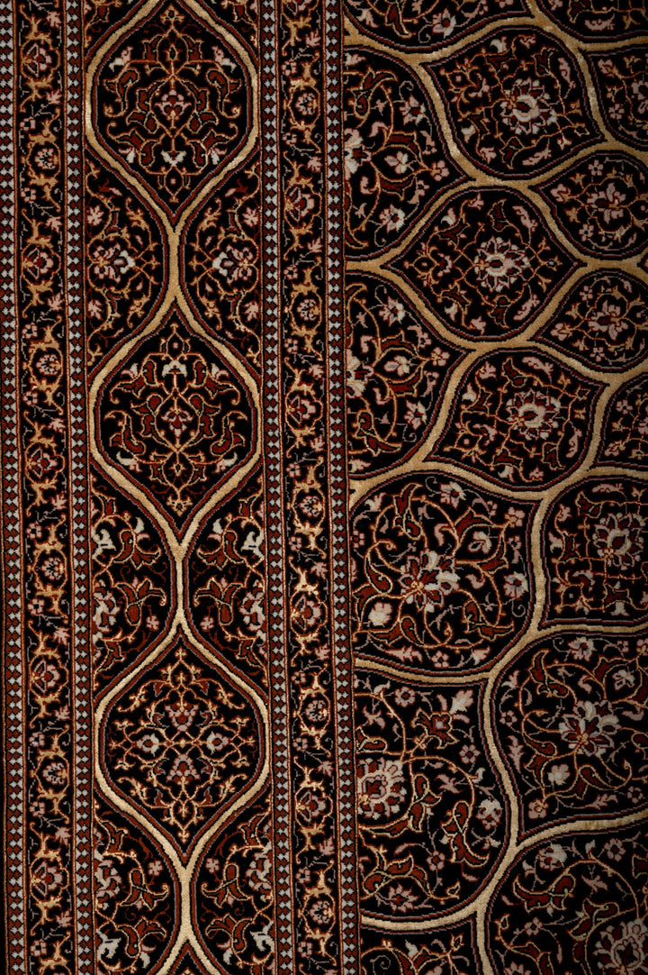 SOFIA Signed Isfahan 227x152cm