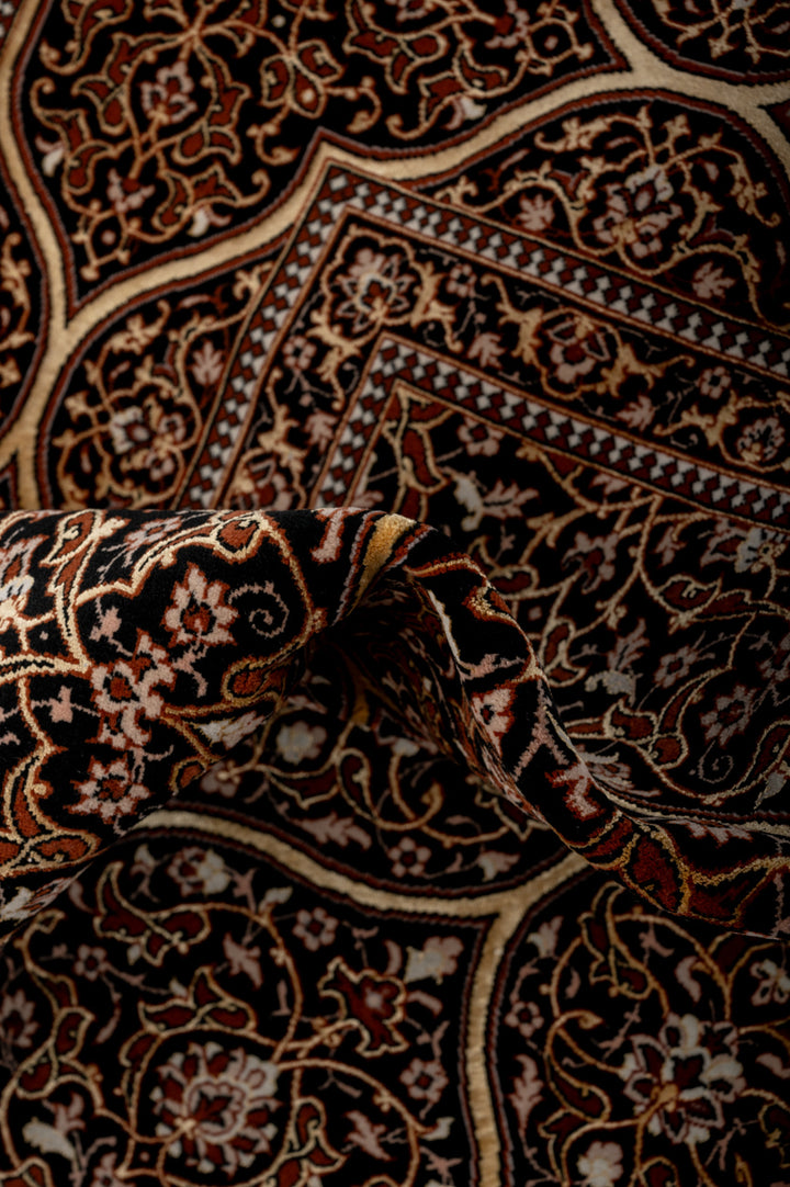SOFIA Signed Isfahan 227x152cm