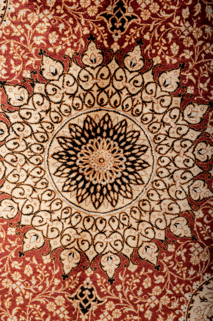 TROY Signed Qum Silk 197x130cm