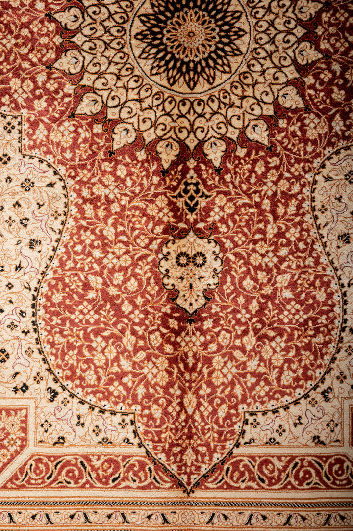 TROY Signed Qum Silk 197x130cm