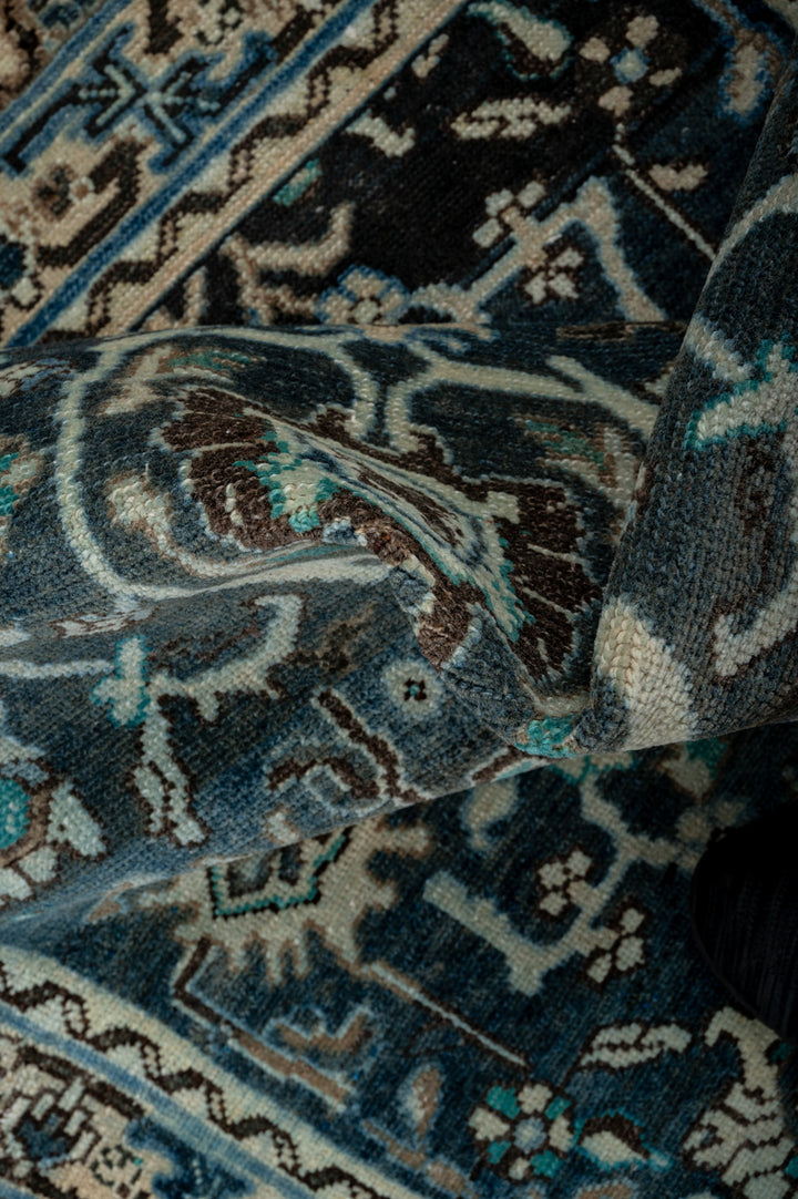 BANSI 2 Vintage Distressed Sarouk 399x108cm