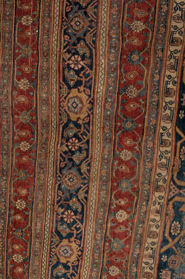 MANOR Antique Bidjar 550x345cm