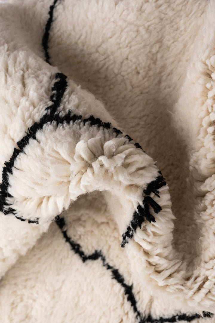 HUXLEY Moroccan Berber Beni Ourain 252x183cm