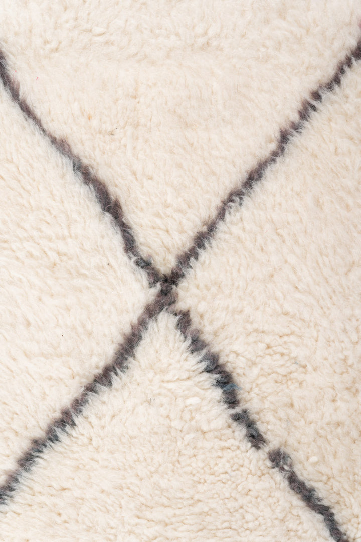 LUIS Moroccan Berber Beni Ourain 140x111cm