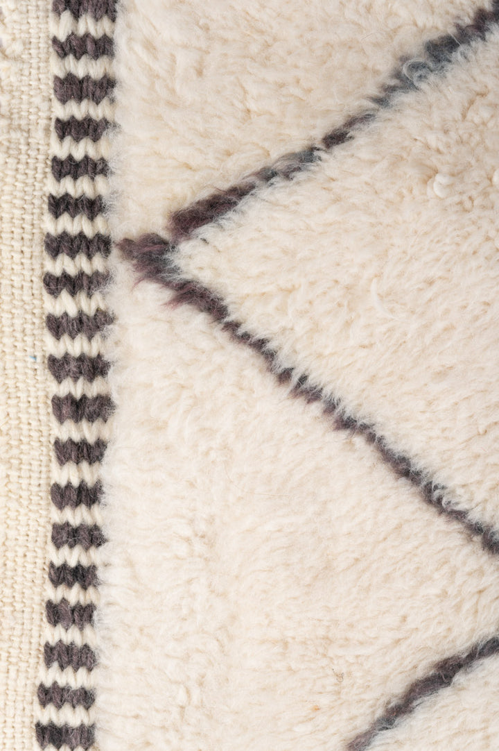 LUIS Moroccan Berber Beni Ourain 140x111cm