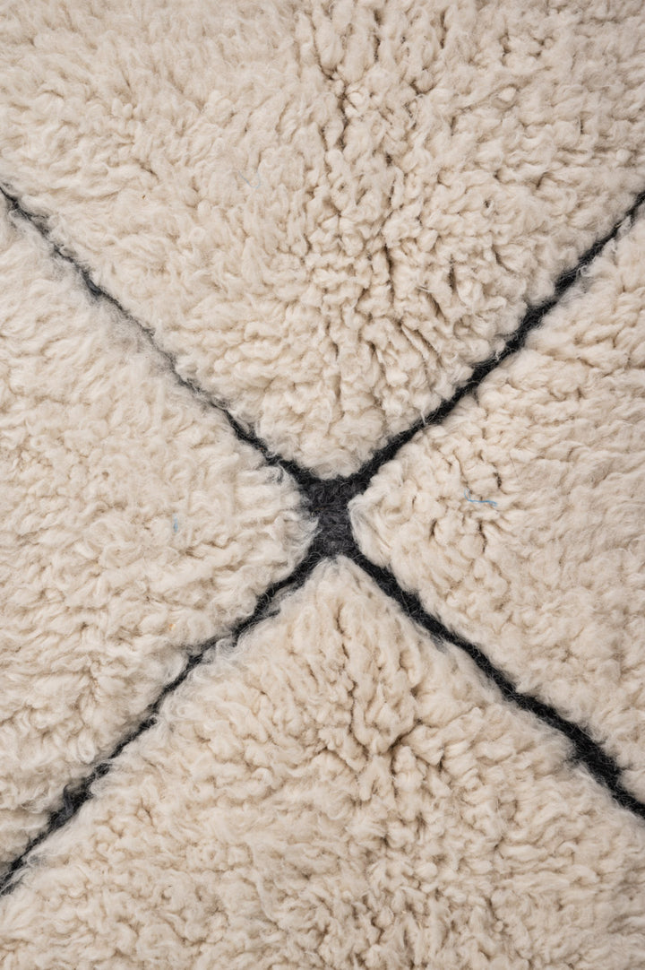 MORA Moroccan Berber Beni Ourain 250x170cm