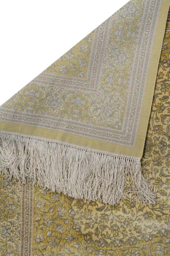 GOLDEN Signed Qum Silk 145x96cm