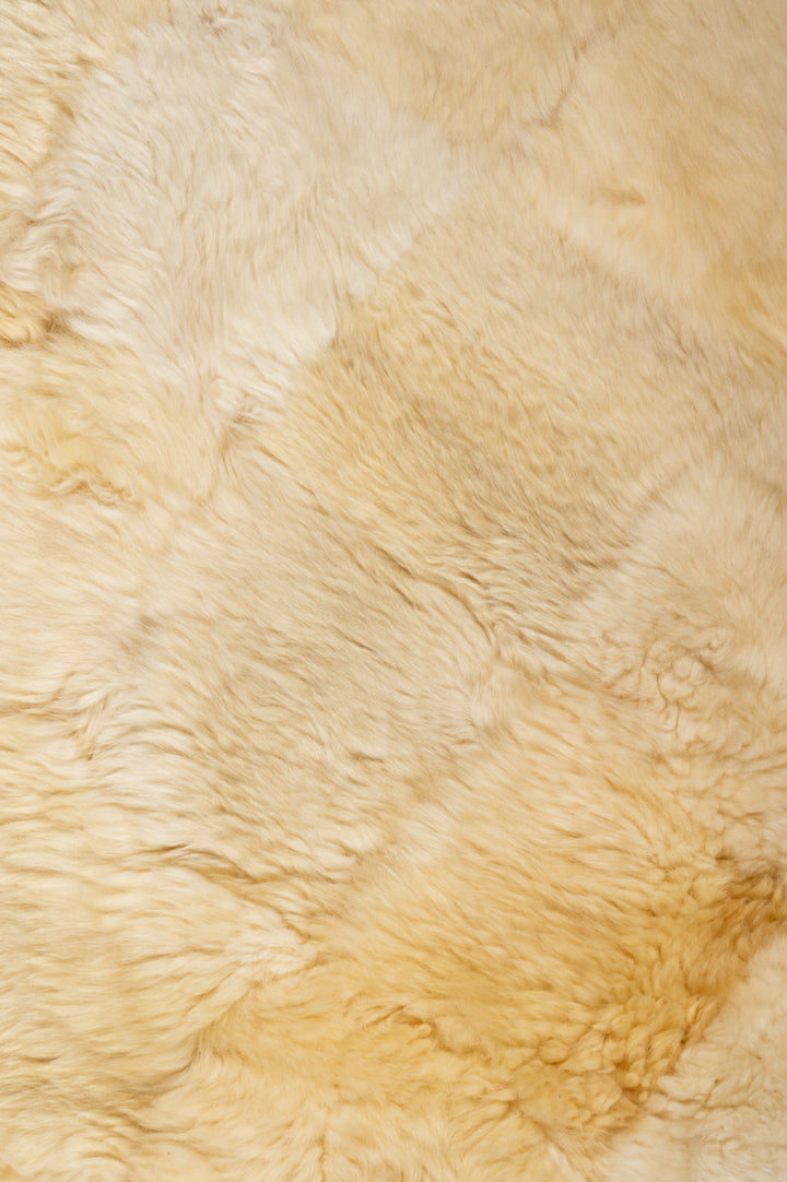 Roy Natural Sheepskin 180x120cm