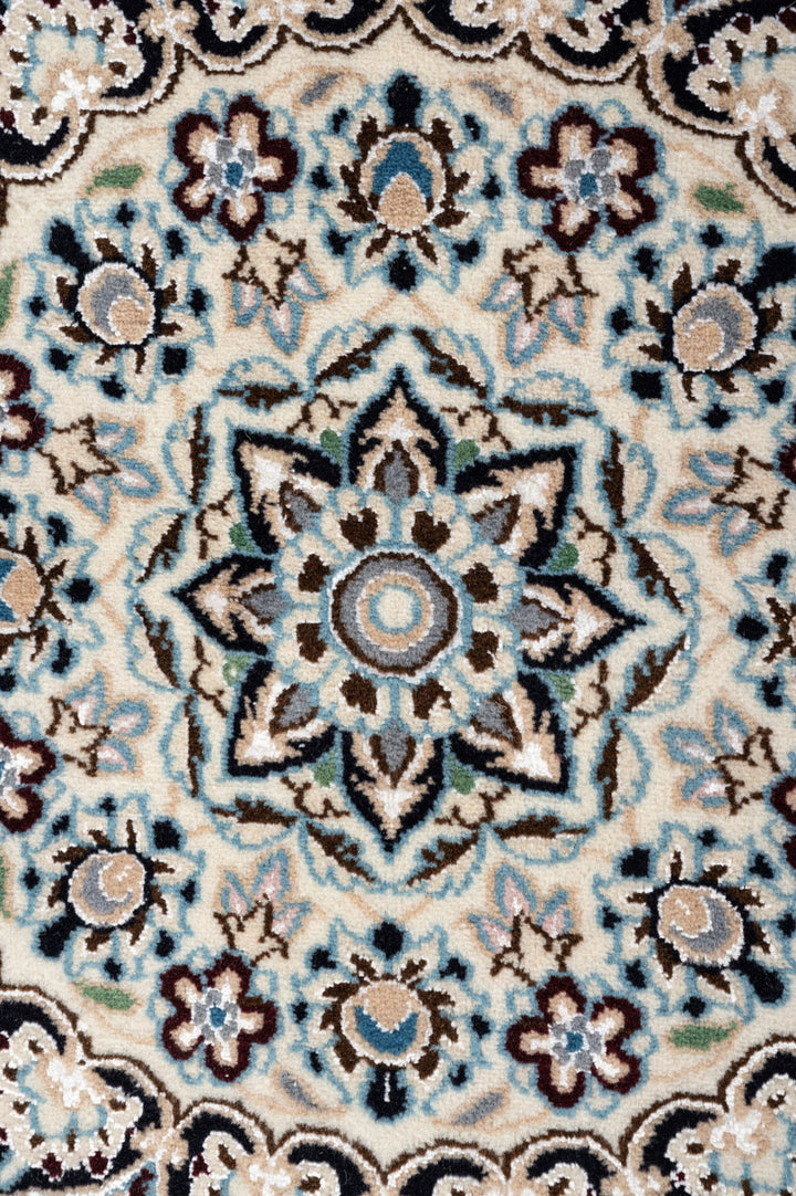 FAXON Nain 9La 341x240cm