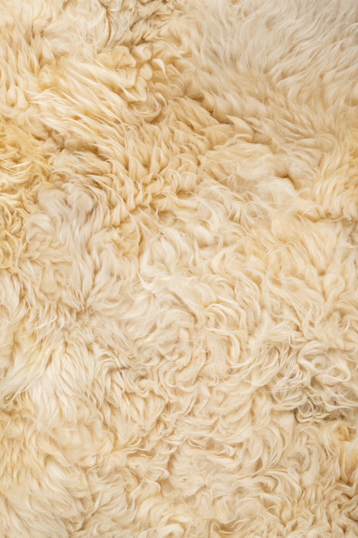 NESSA Natural Sheepskin 180x120cm