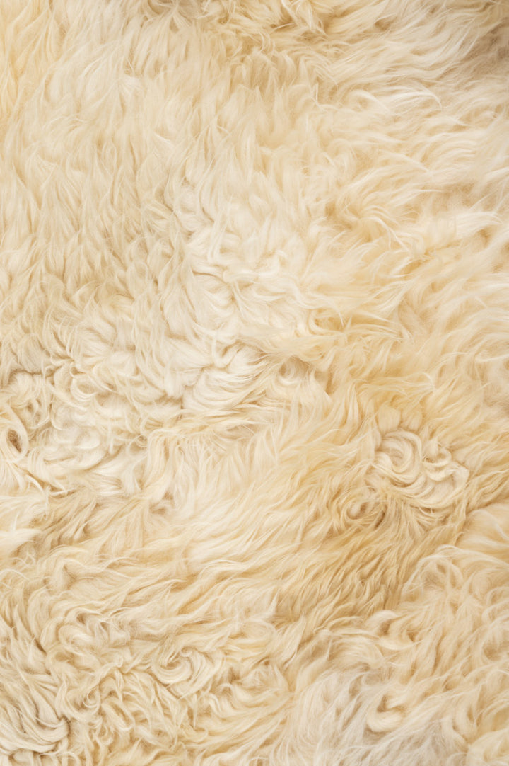 NESSA Natural Sheepskin 180x120cm
