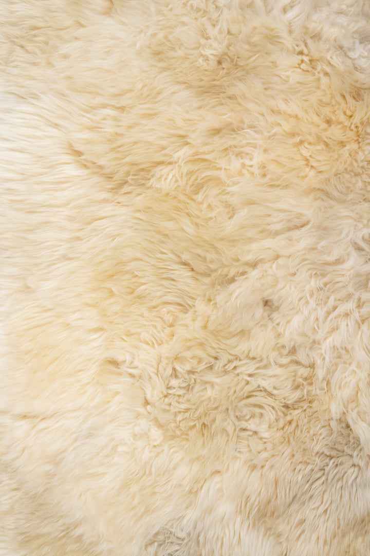 LEXI Natural Sheepskin 150x90cm
