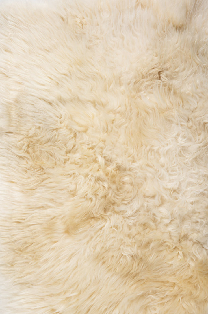 LEXI Natural Sheepskin 150x90cm