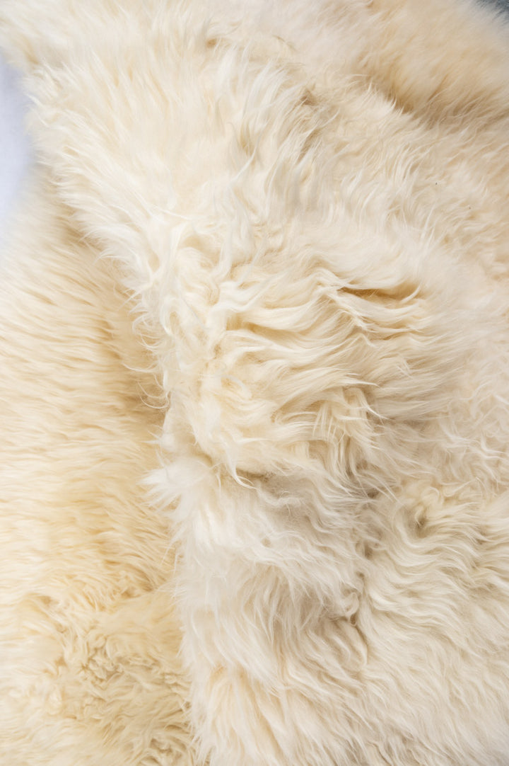 LEXI Natural Sheepskin 150x90cm
