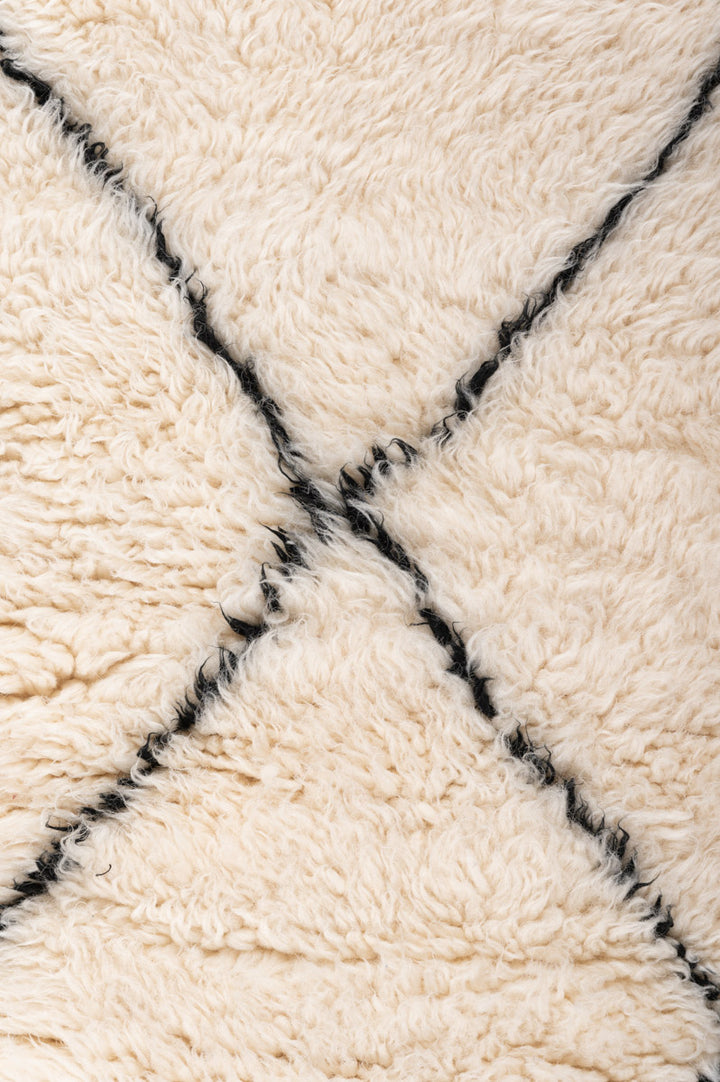 LAKYN Moroccan Berber Beni Ourain 169x112cm
