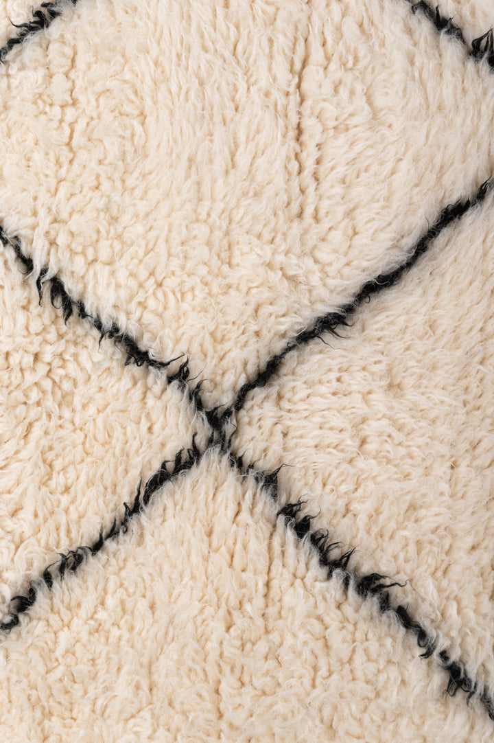 LAKYN Moroccan Berber Beni Ourain 169x112cm