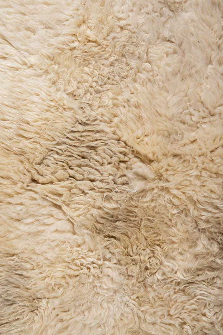 CLETUS Natural Sheepskin 150x90cm