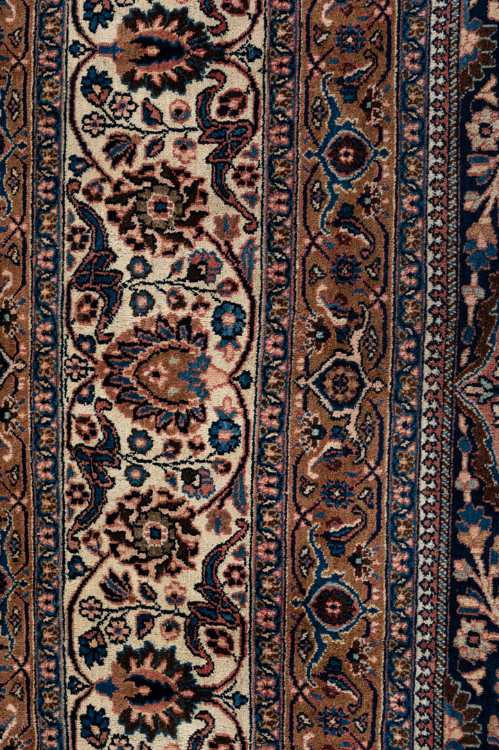 MAUVE Vintage Dorokhsh 417x366cm