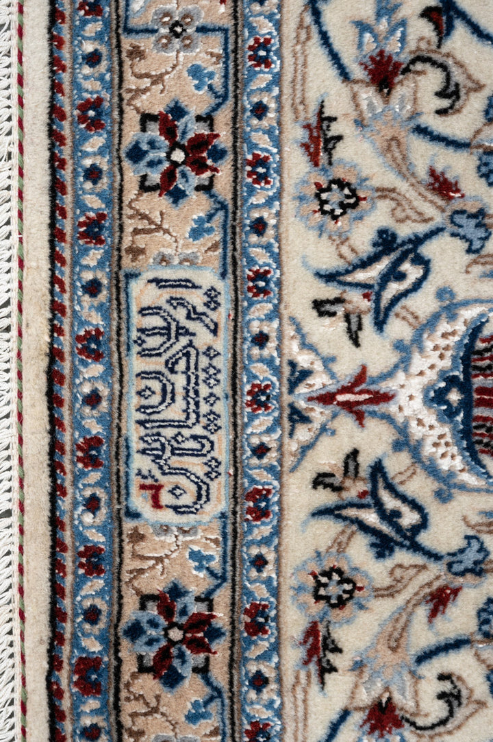 YASHA Signed Nain 6La 289x196cm
