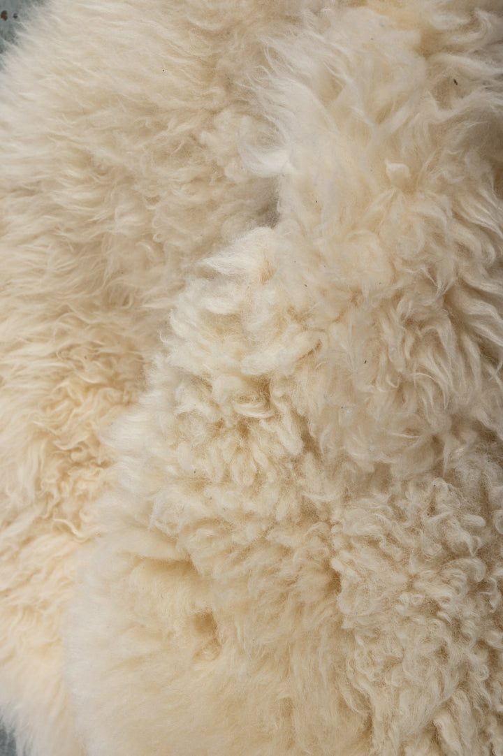 LYCHEE Natural Sheepskin 120x60cm