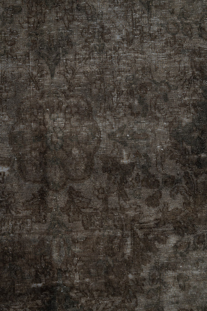 AVA Overdyed 651x397cm