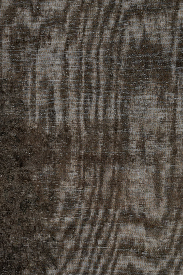 AVA Overdyed 651x397cm