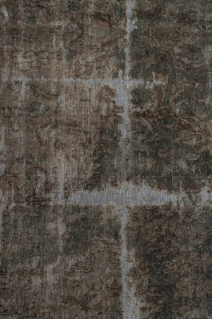 AVA Overdyed 651x397cm