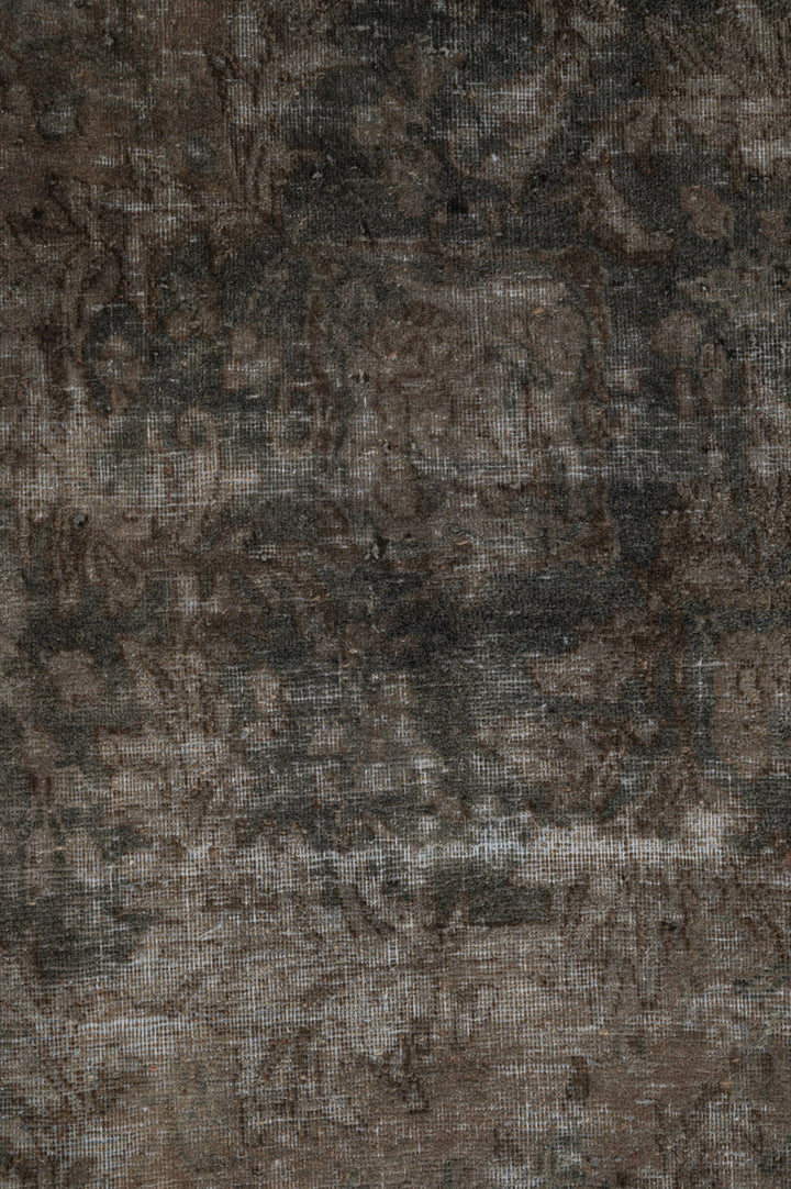 AVA Overdyed 651x397cm
