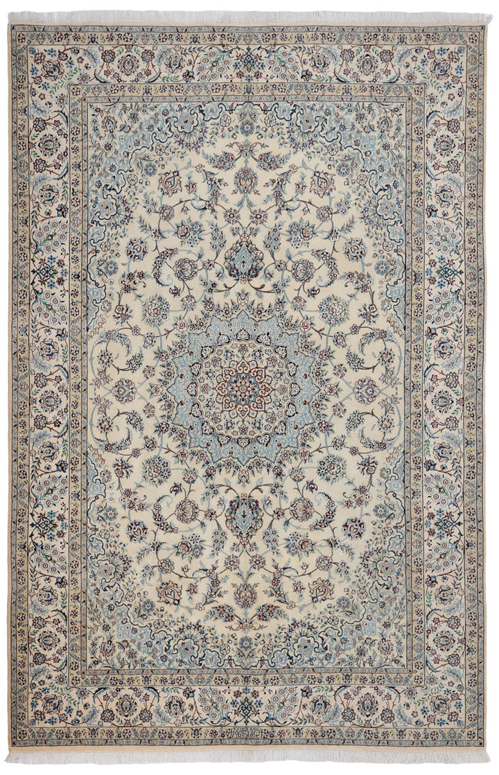 SURI Signed Nain 6La 289x191cm