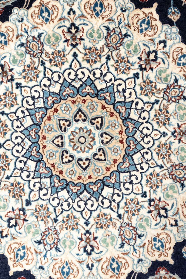 RAUF Signed Nain 4La 297x198cm