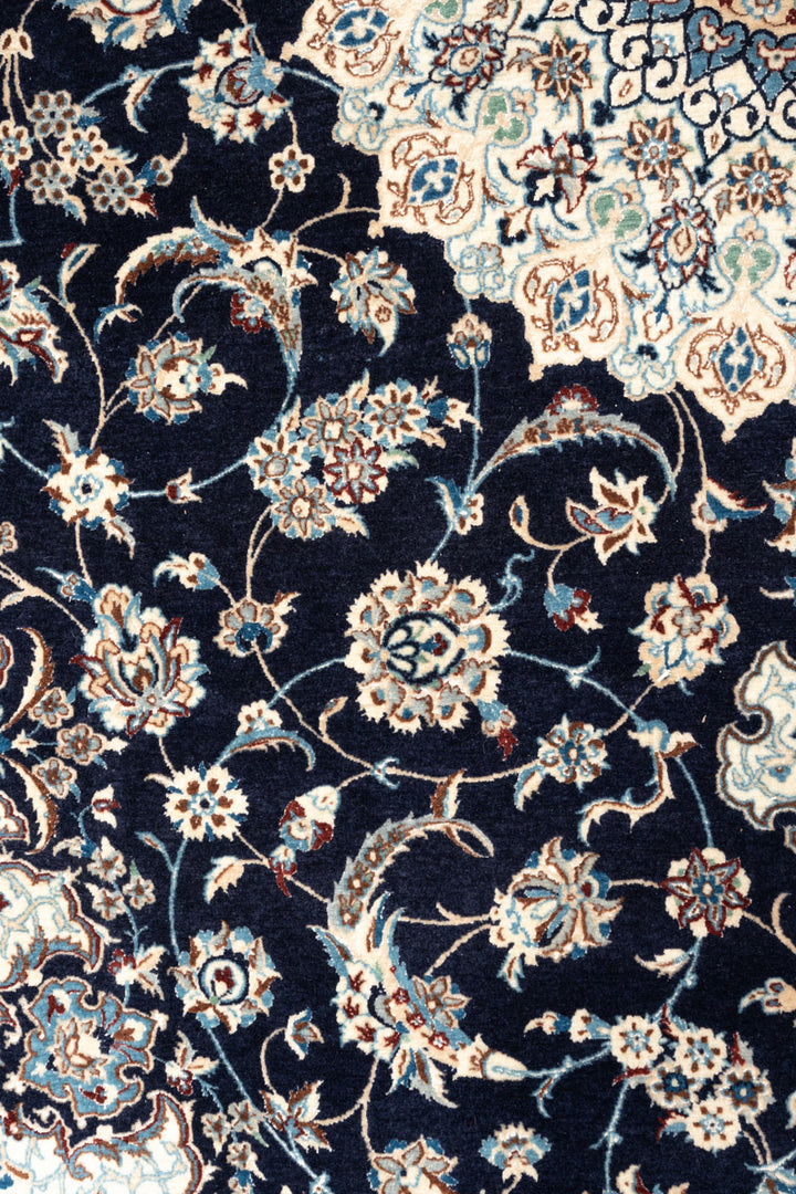 RAUF Signed Nain 4La 297x198cm