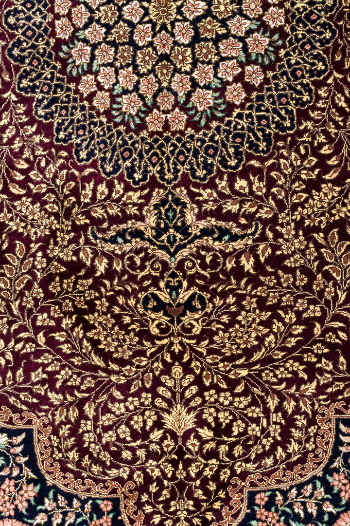 DAHLIA Signed Qum Silk 144x97cm