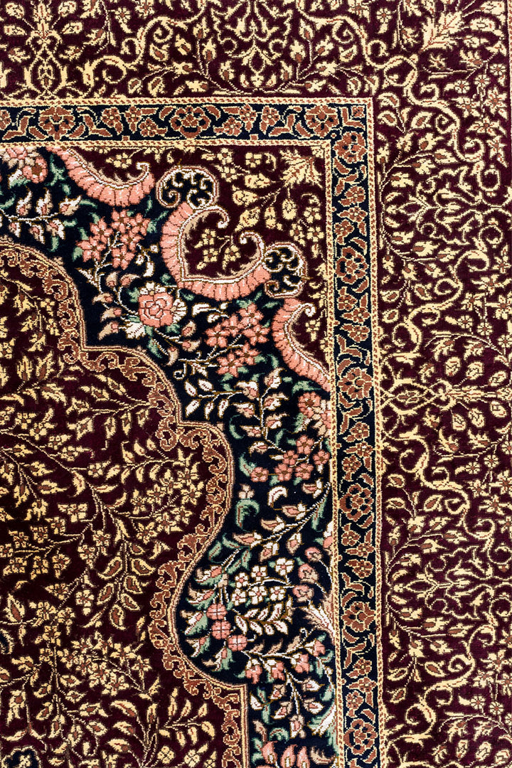 DAHLIA Signed Qum Silk 144x97cm