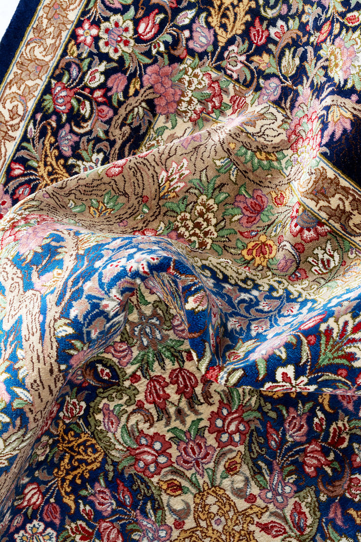 SUTRA Signed Qum Silk 153x100cm
