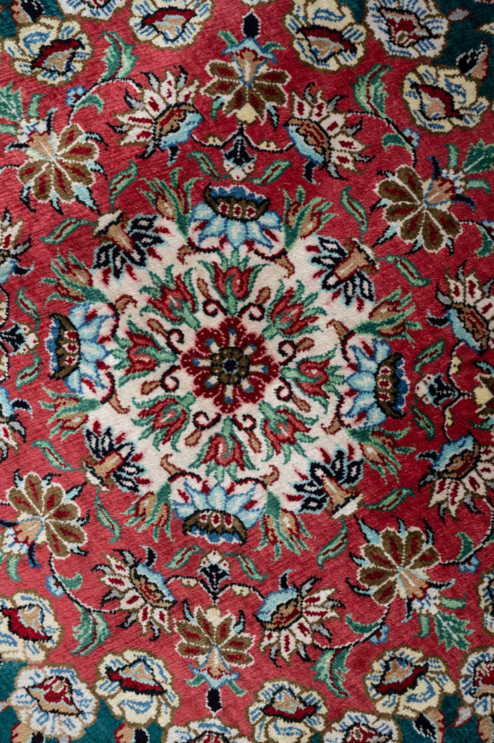 MAGNI Qum Silk 96x96cm
