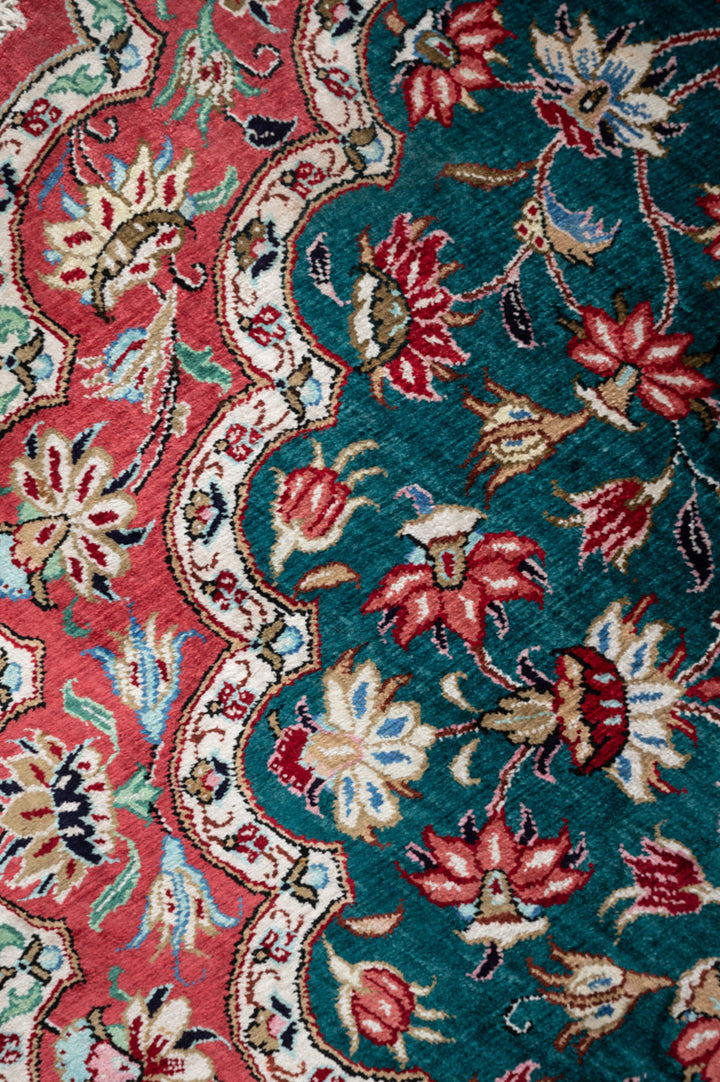 MAGNI Qum Silk 96x96cm