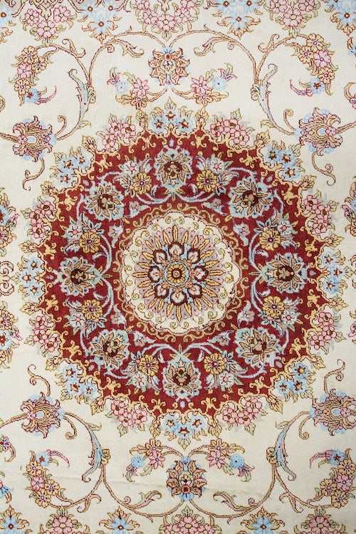 OKO Signed Qum Silk 195x129cm