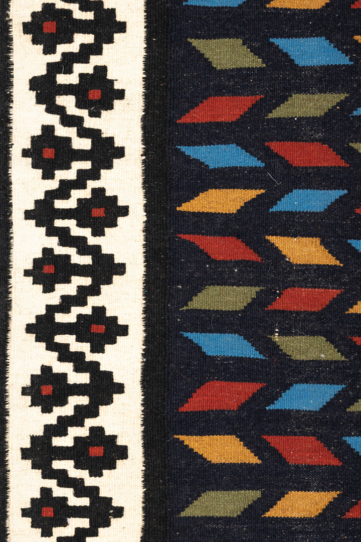 MAMAS Fine Vintage Qashqai Kilim 203x136cm