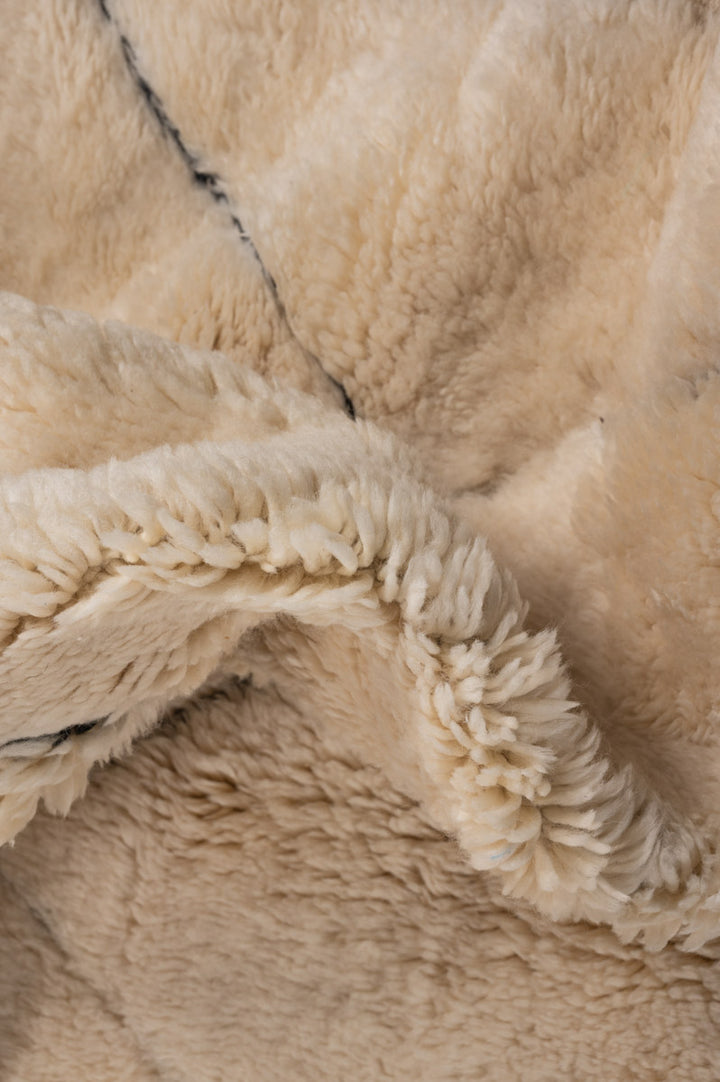 IRIS Moroccan Berber Beni Ourain 360x215cm